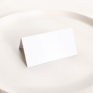 Super flotte og enkelte hvide bordkort. Velegnet som all-around bordkort til enhver festlig lejlighed som barnedåb, bryllup, konfirmation m.m.